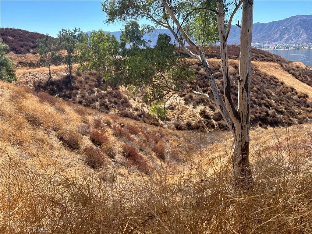 Photo of 0 Skyline, Lake Elsinore, CA 92530 (MLS # SW26118601)