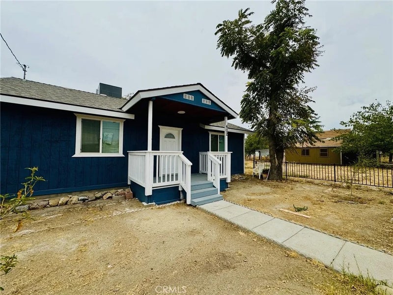402 Mary Street