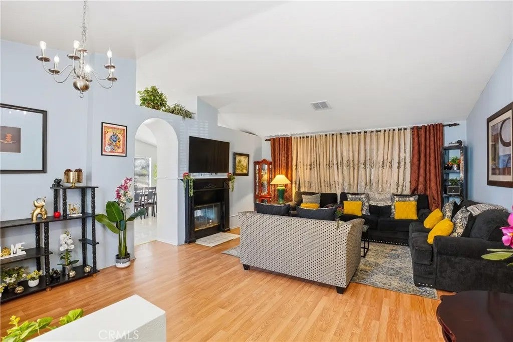 6011 Sandpiper