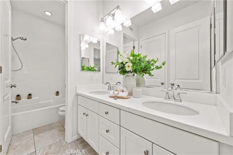 Tiny photo for 60 Strawberry Grove, Irvine, CA 92620 (MLS # OC26208280)
