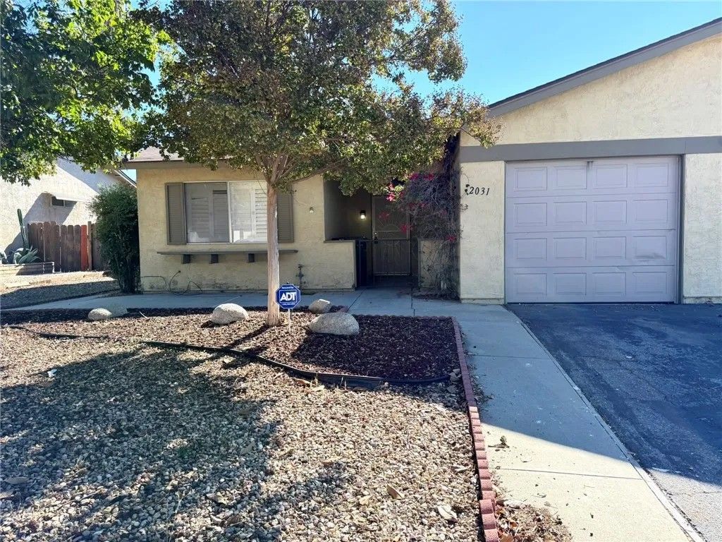 Photo of 2031 La Mesa Court, Hemet, CA 92545 (MLS # WS25279197)