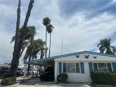 Property photo of 975 Vista Grande Drive, Hemet, CA 92543