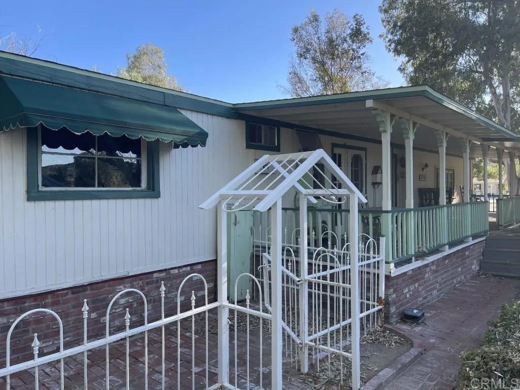 Photo of 40254 Reed Valley Road, Aguanga, CA 92536 (MLS # NDP2601274)