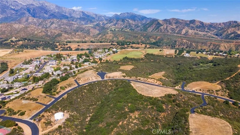 7055 Royal View