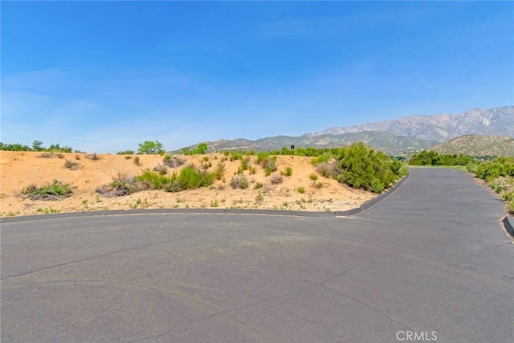Photo of 7055 Royal View, Yucaipa, CA 92399 (MLS # IG26090306)