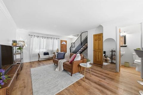 5505 Adelaide Avenue 14 San Diego CA 92115