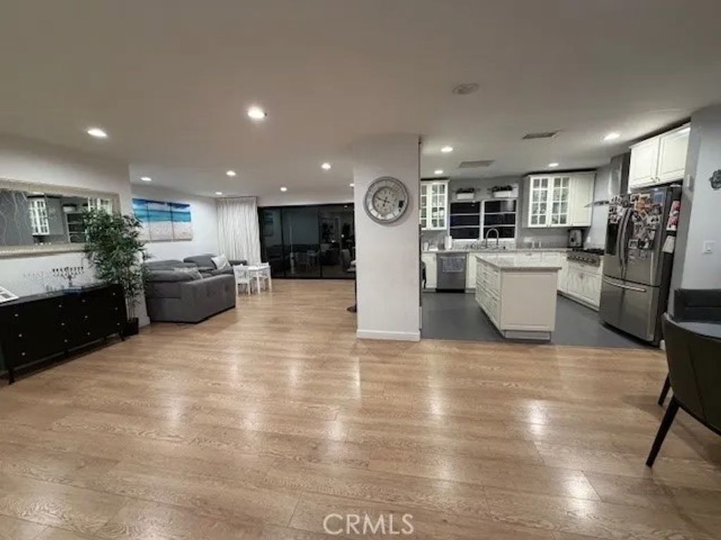 Photo of 18719 Martha, Tarzana, CA 91356 (MLS # SR25264020)