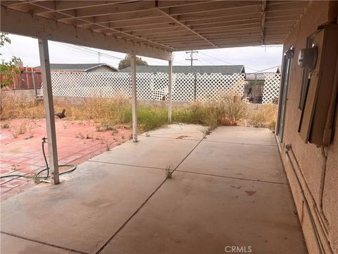 Tiny photo for 917 E Virginia Way, Barstow, CA 92311 (MLS # CV26069682)