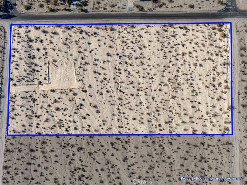 Photo of 74835 Morning Dr, 29 Palms, CA 92277 (MLS # JT26175013)