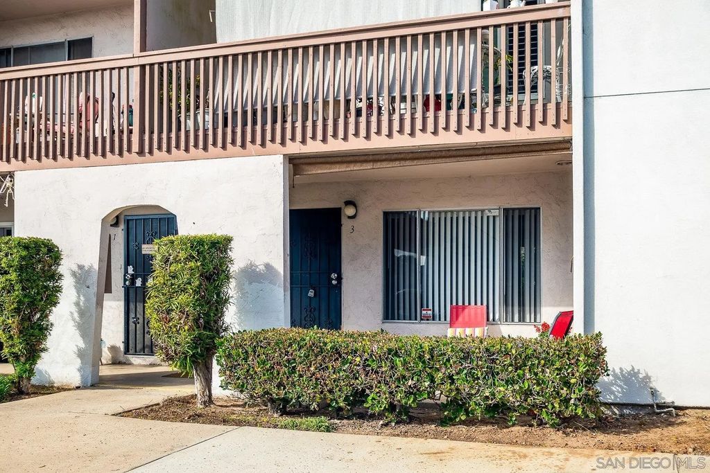 Photo of 279 Moss St #3, Chula Vista, CA 91911 (MLS # 250043742)