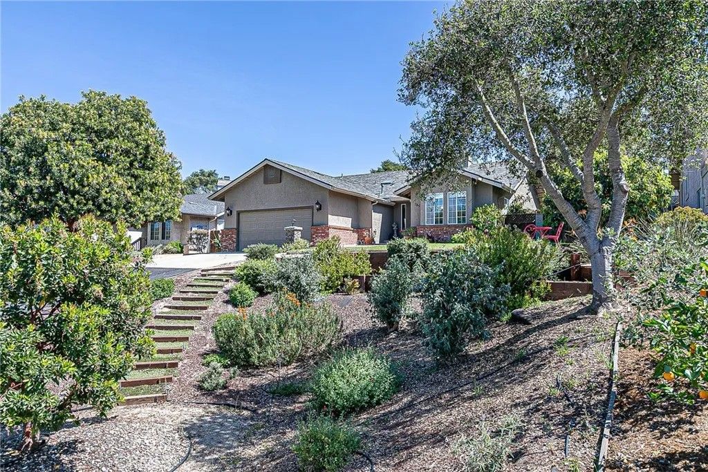 Photo of 785 Bracken Ln, Nipomo, CA 93444 (MLS # PI26076347)