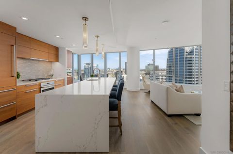 Photo of 888 W E Street #3105, San Diego, CA 92101 (MLS # 260010568)