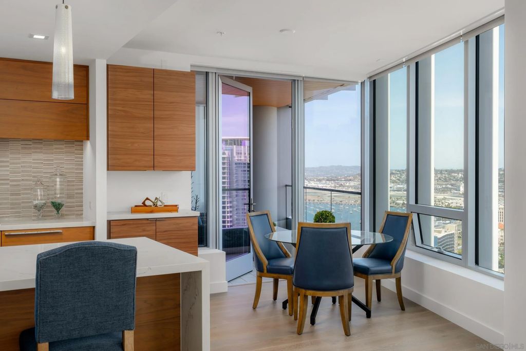 Photo of 888 W E Street #3105, San Diego, CA 92101 (MLS # 260010568)