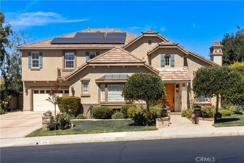 Photo of 574 Oak Tree Court, Simi Valley, CA 93065 (MLS # SR26162854)
