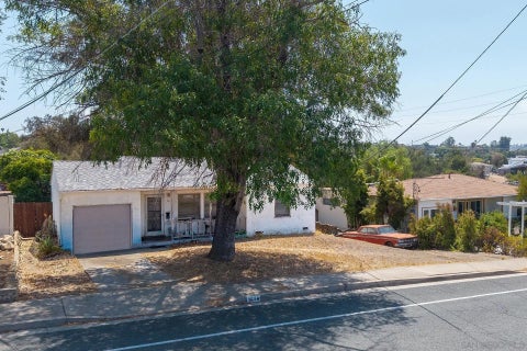 Photo of 161 Garfield Ave, El Cajon, CA 92020 (MLS # 260020566)