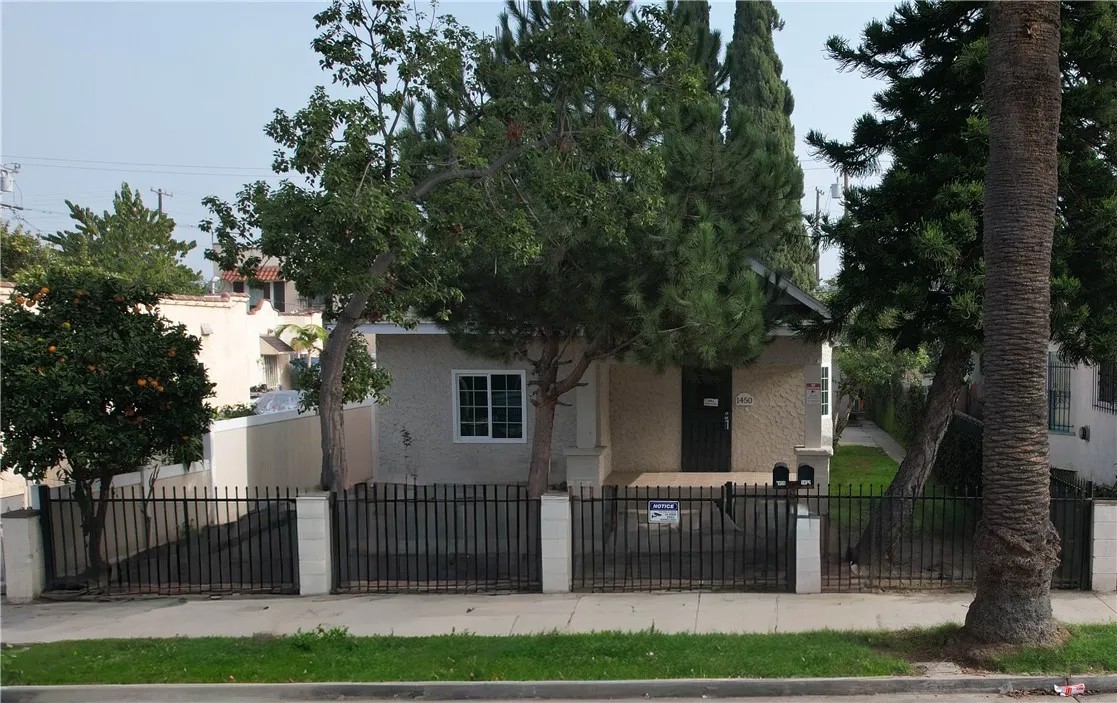 1450 Peterson