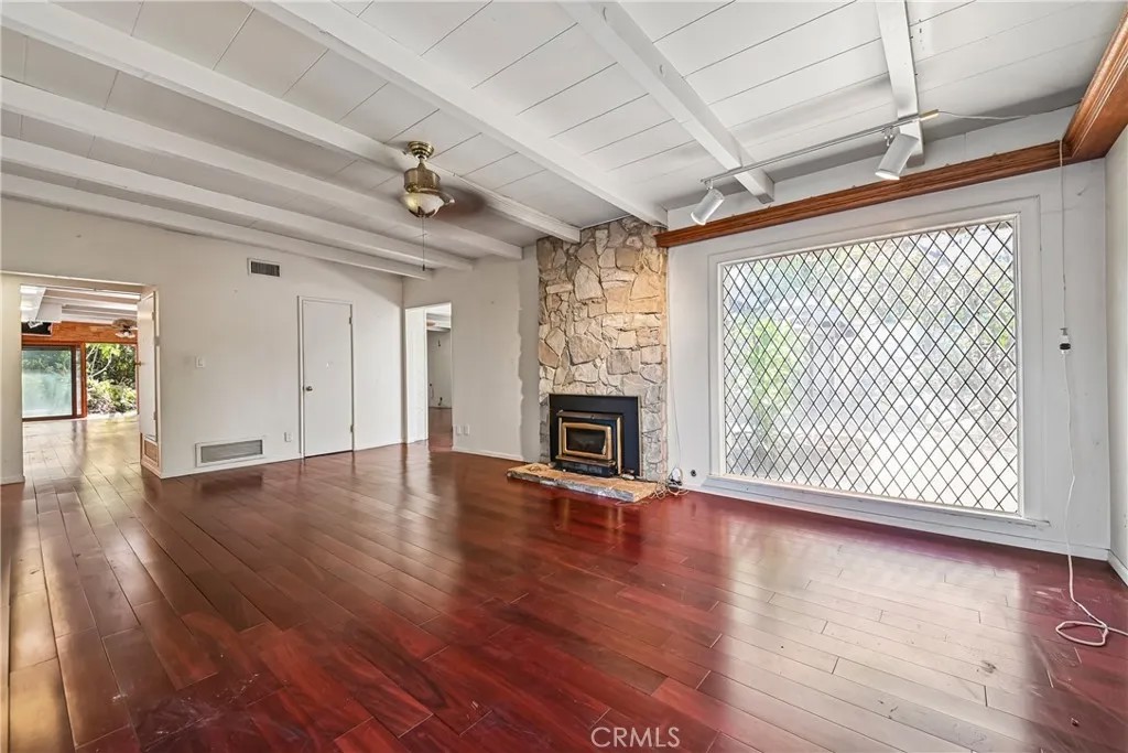 96 Rockinghorse Road