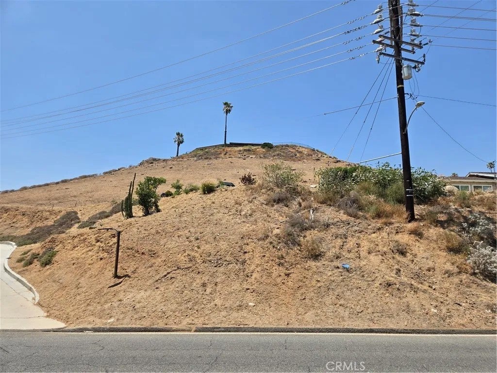 5623 Golden West Ave