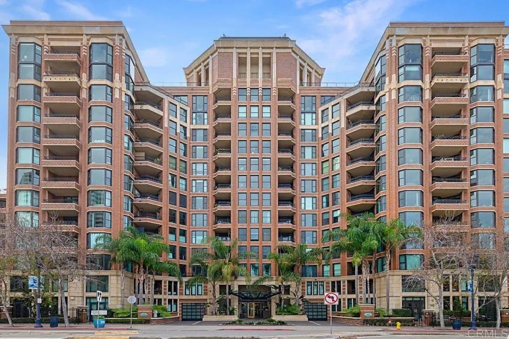 500 W Harbor Drive 716