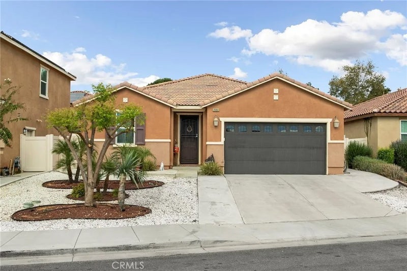 35944 Dylan Court