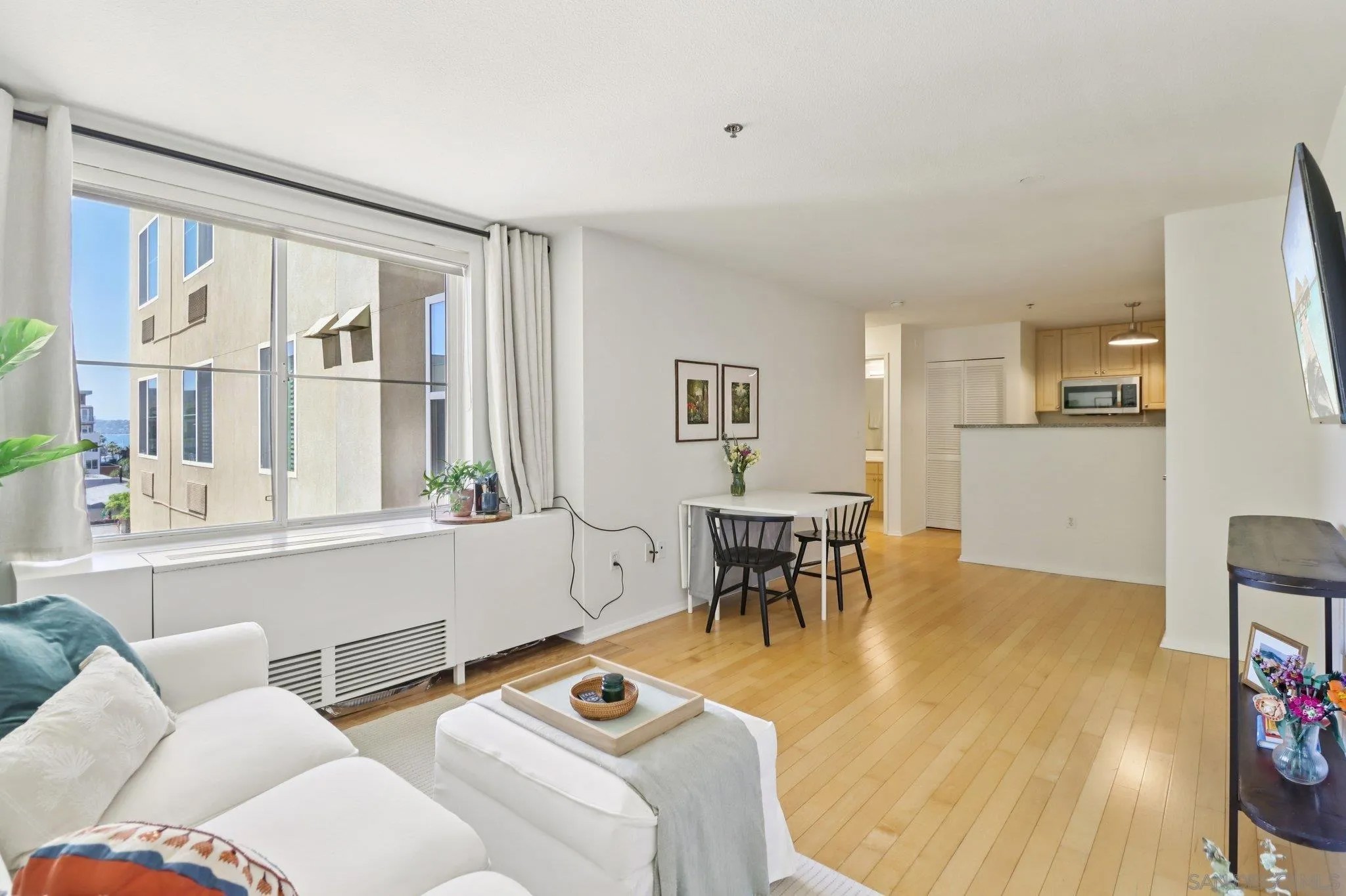 1970 Columbia Street 301