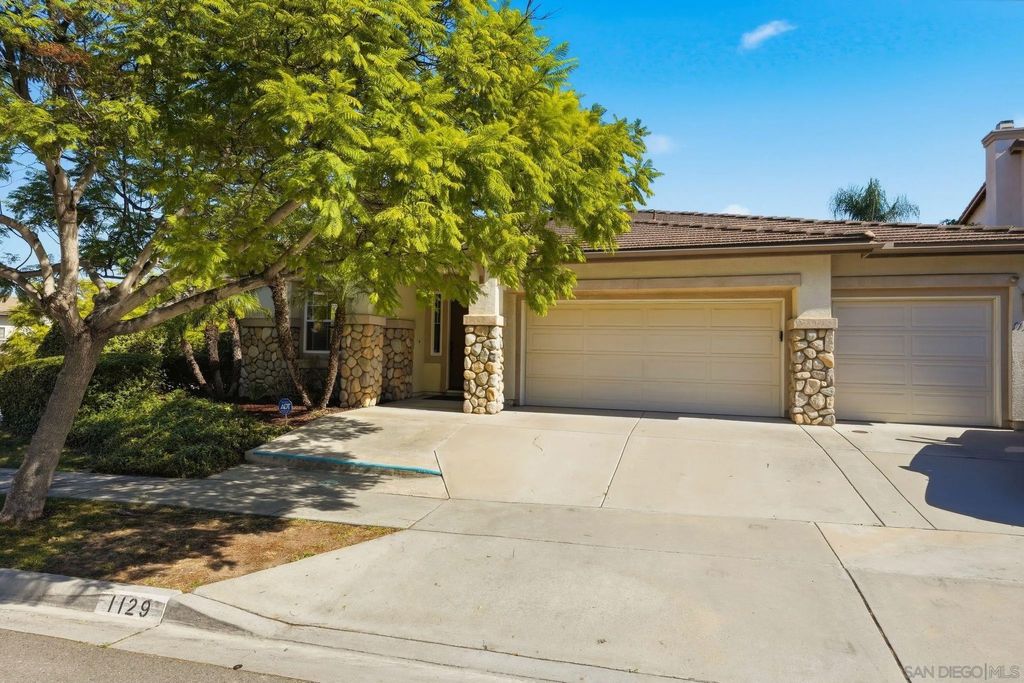 Photo of 1129 Pacifica Ave, Chula Vista, CA 91913 (MLS # 250042943)