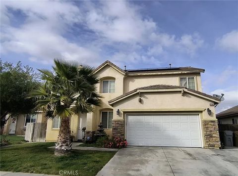 Photo of 12962 Newport St, Hesperia, CA 92344 (MLS # IV26031105)