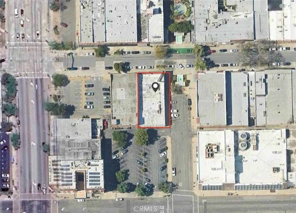 158 E 2nd