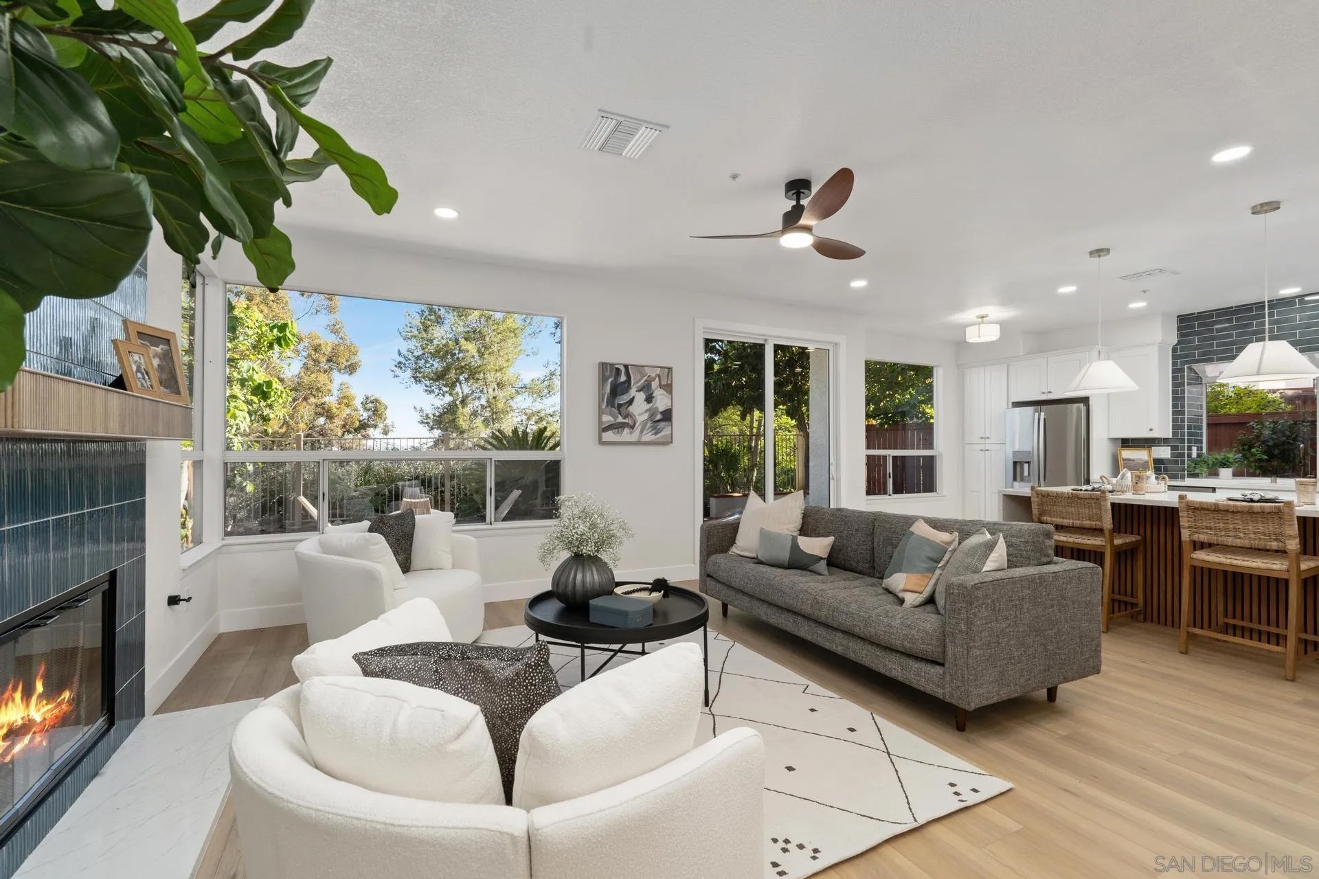 2115 Valley Rim Glen