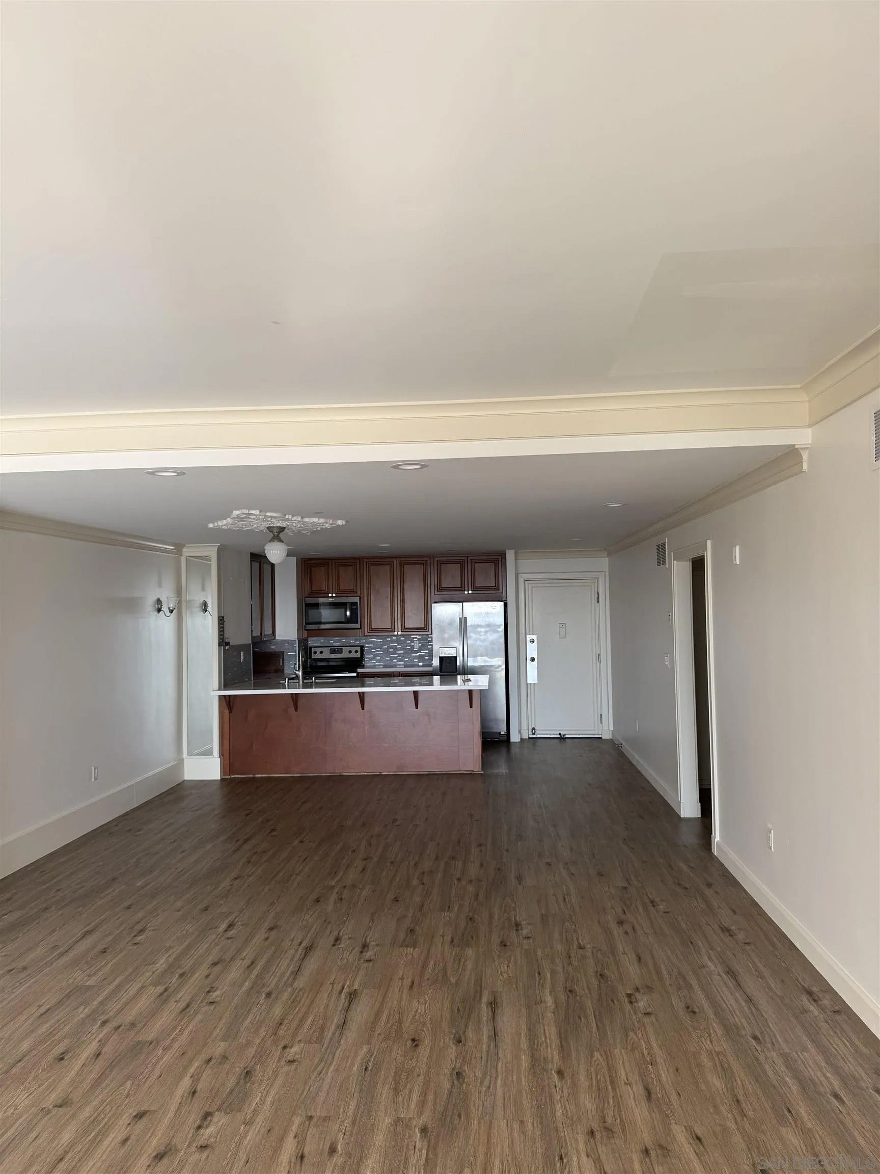 2500 Torrey Pines Rd 803