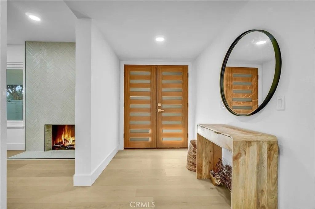 Photo of 9171 Regatta Dr, Huntington Beach, CA 92646 (MLS # OC25266816)