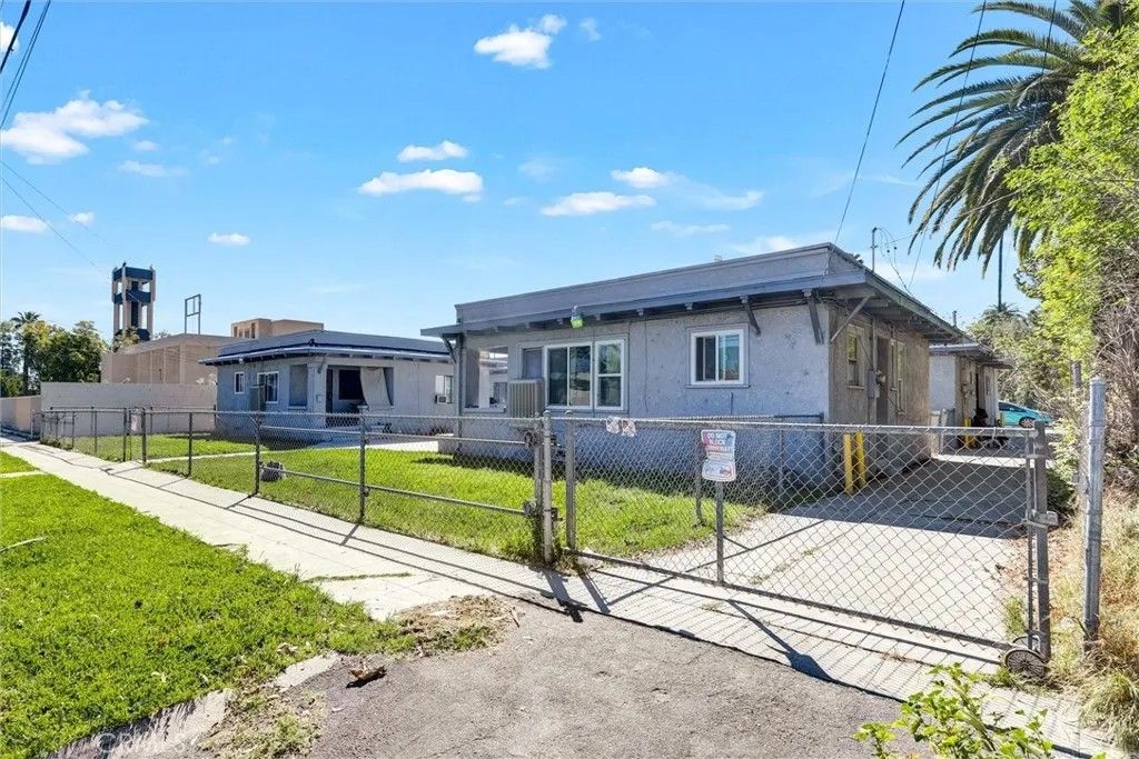 Photo of 551 W 7th St, San Bernardino, CA 92410 (MLS # PW26061171)