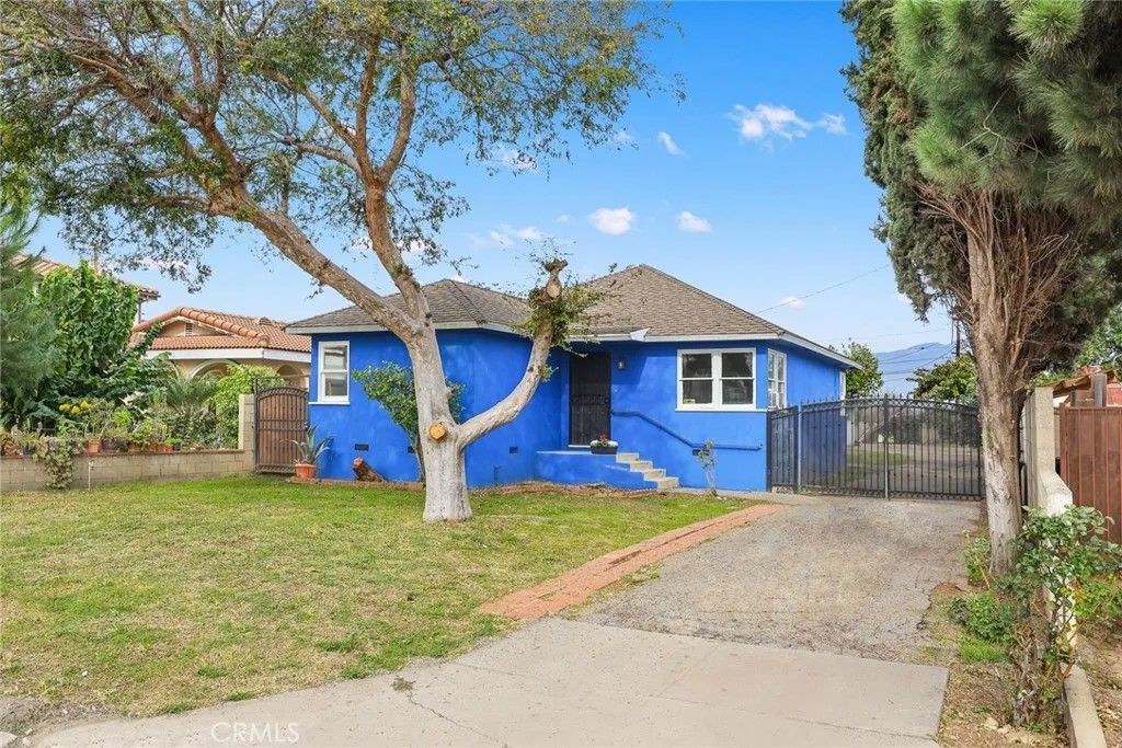 Photo of 11429 Hemlock St, El Monte, CA 91732 (MLS # AR26009059)