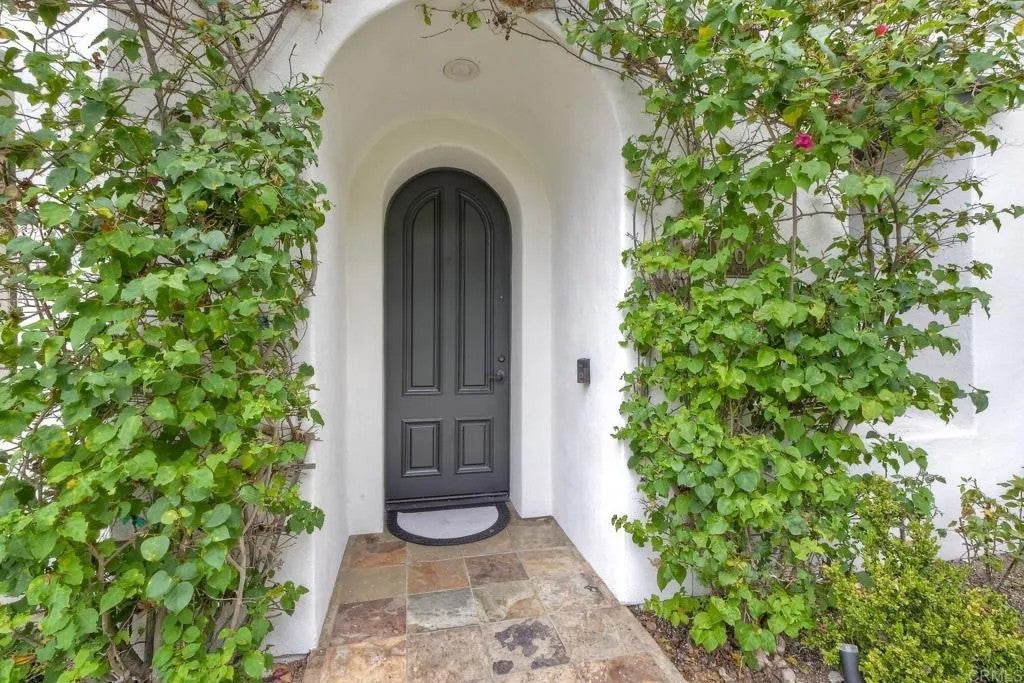 Photo of 14660 Via Monteverde, San Diego, CA 92127 (MLS # NDP2608427)