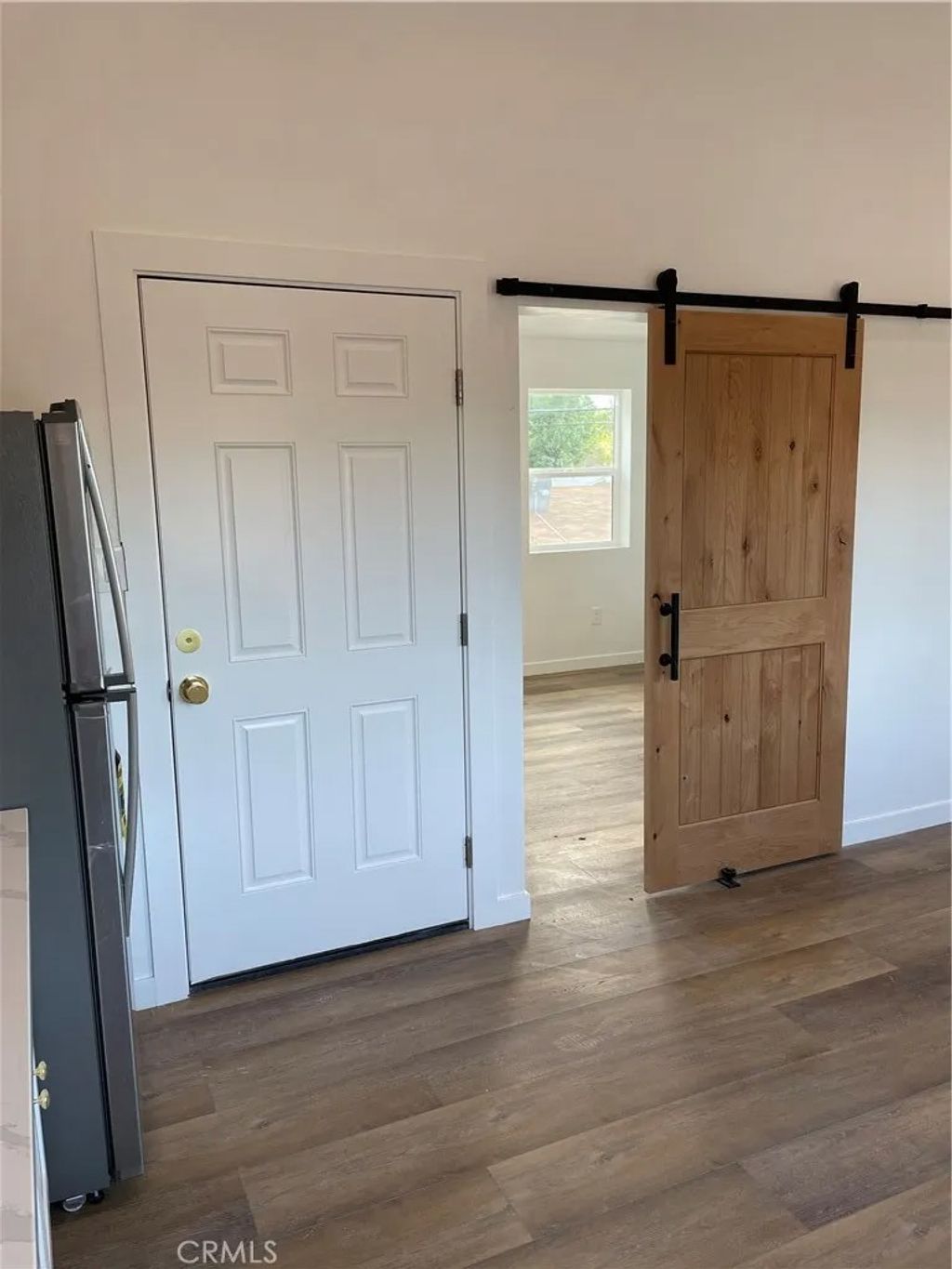 Photo of 24308 Victory Boulevard, Woodland Hills, CA 91367 (MLS # SR26008181)