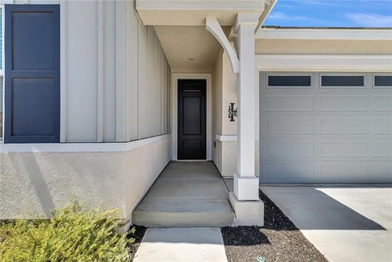 25913 Hollow Point Court