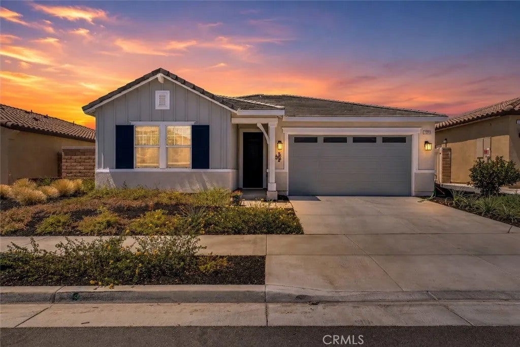 Photo of 25913 Hollow Point Court, Homeland, CA 92548 (MLS # SR26184681)