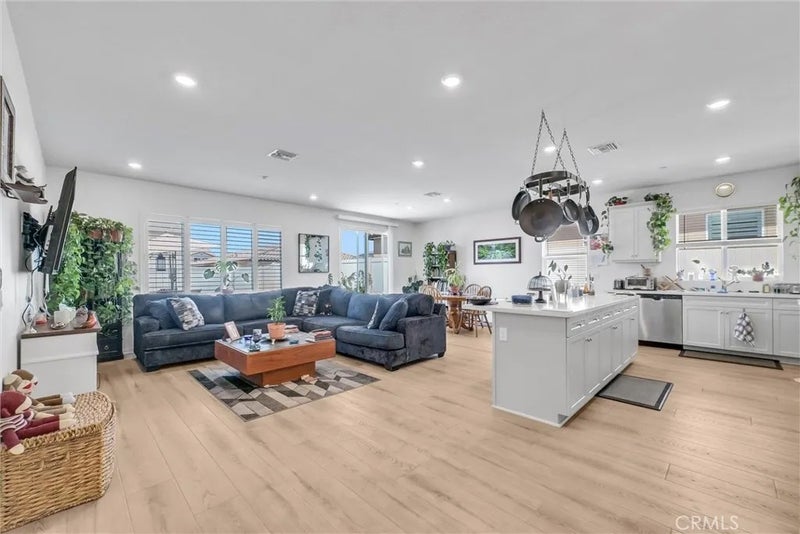 25913 Hollow Point Court