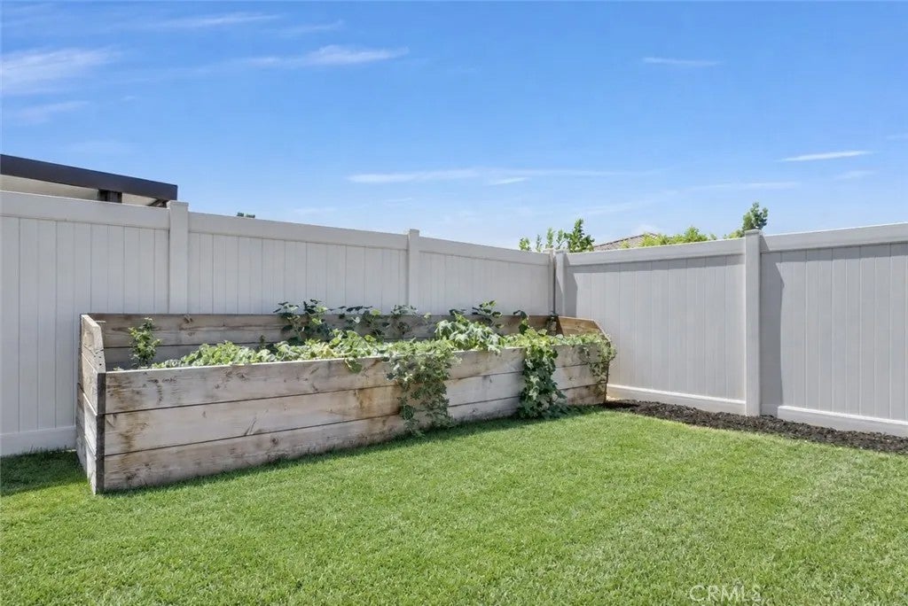 25913 Hollow Point Court