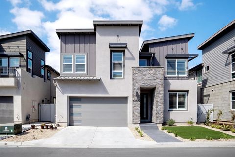 10662 Senna Way San Diego CA 92126