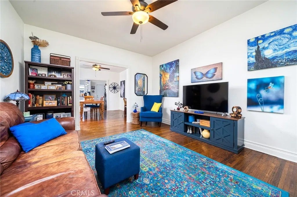 124 N Vista Bonita Avenue