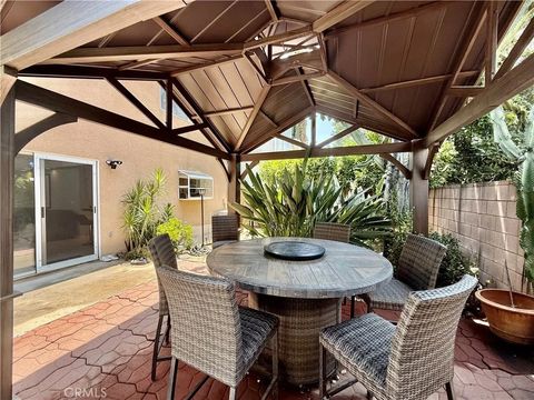 Tiny photo for 9213 Independence Way, North Hills, CA 91343 (MLS # SR25240394)