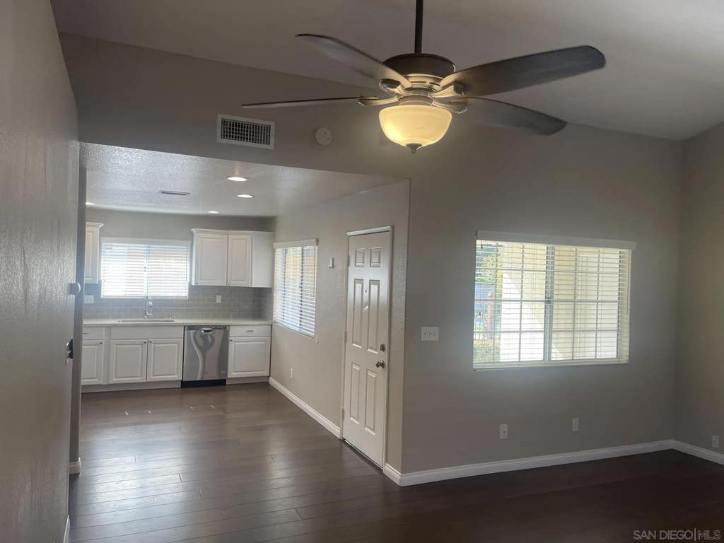 Photo of 1255 Corte Famosa, San Marcos, CA 92069 (MLS # 260019311)