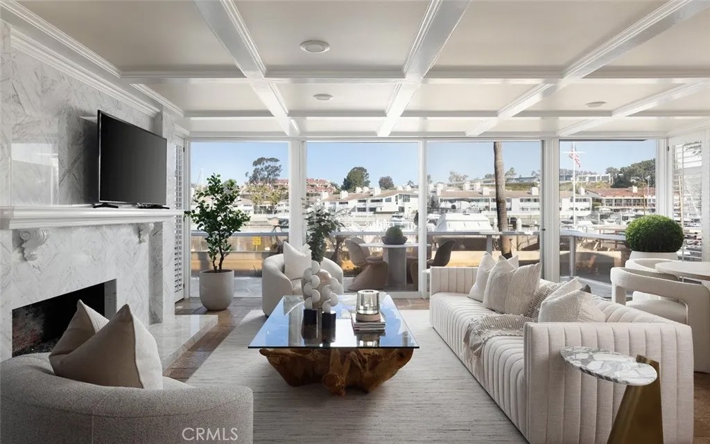 1201 N Bay Front