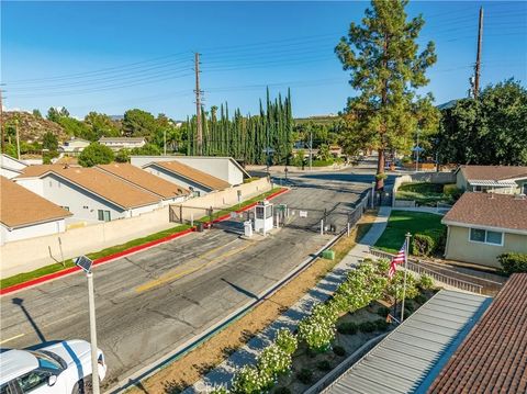 Tiny photo for 19126 Avenue of the Oaks #C, Newhall, CA 91321 (MLS # SR25219554)