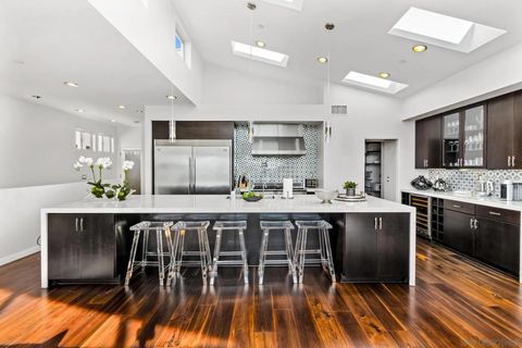 Tiny photo for 3705 Haines St, San Diego, CA 92109 (MLS # 250040912)