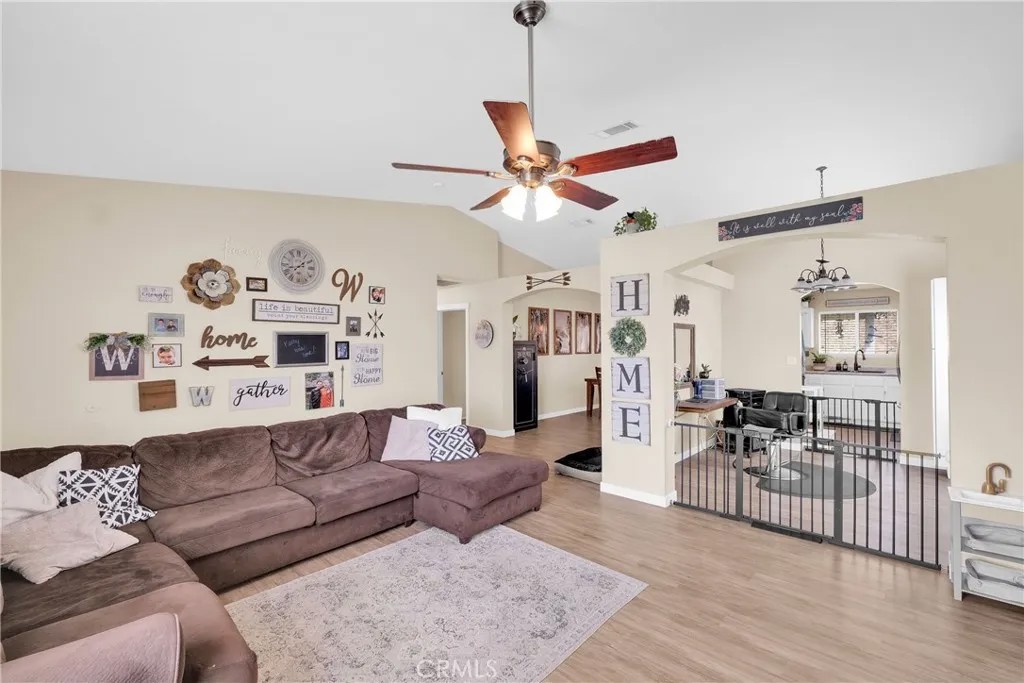 998 Sycamore Court
