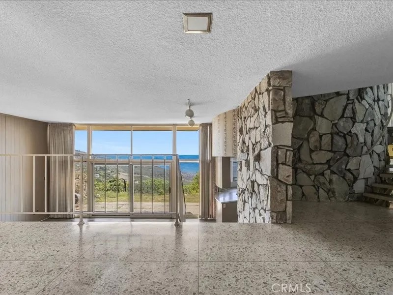 47 Oceanaire Drive