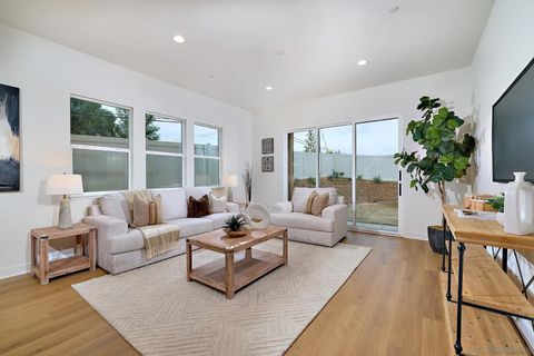 Tiny photo for 793 Michael Ct, Vista, CA 92081 (MLS # 250045912)