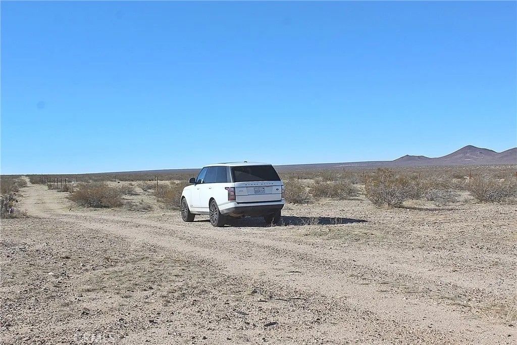 Photo of 8190 Darter, Adelanto, CA 92301 (MLS # HD25266865)